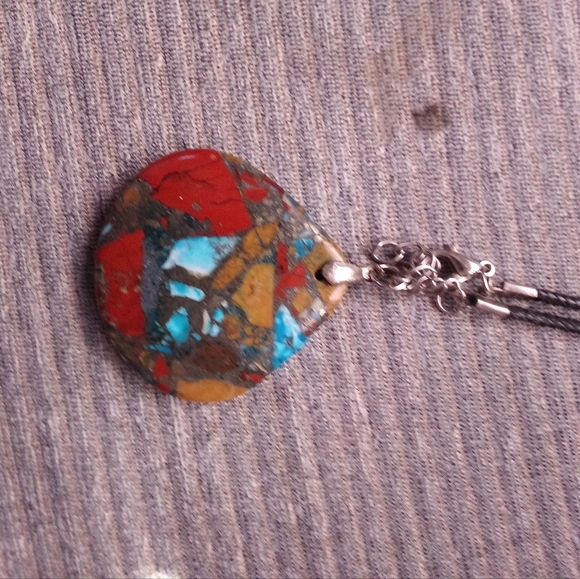 Jade/emerald/turquoise pendants - Picture 2 of 2